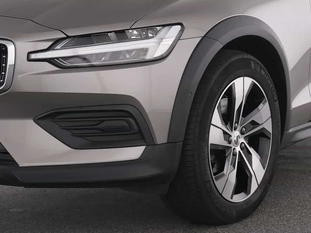 Volvo V60 Cross Country B4 AWD Pro+WinterPaket+GSD+PAP 12/2021-photo-8