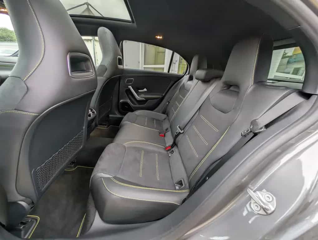 Mercedes-Benz A 250 4M Edition1 AMG*Night*Dis+*PANO*JungeStern 03/2019-photo-10