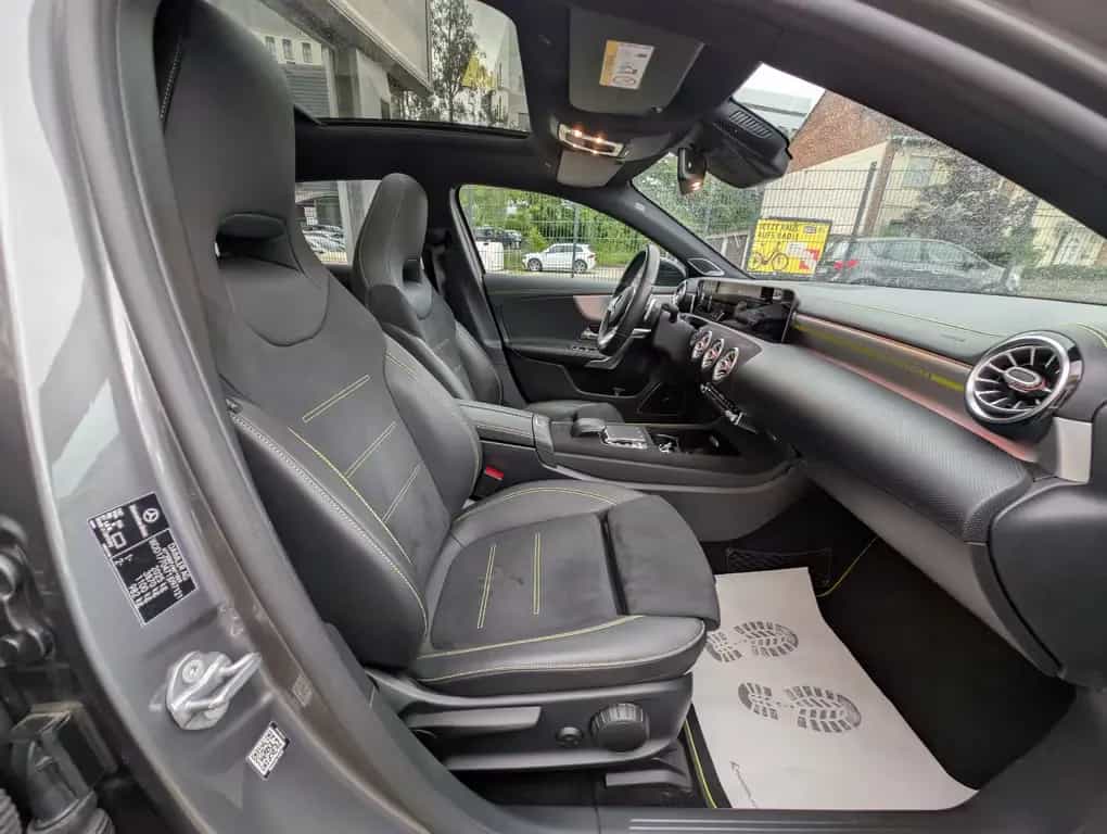 Mercedes-Benz A 250 4M Edition1 AMG*Night*Dis+*PANO*JungeStern 03/2019-photo-13