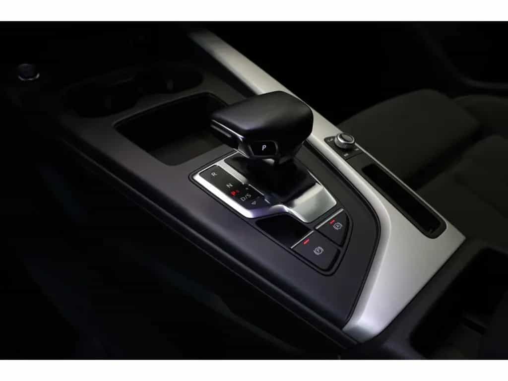 Audi A4 Avant 40 TFSI Advanced 10/2023-photo-17