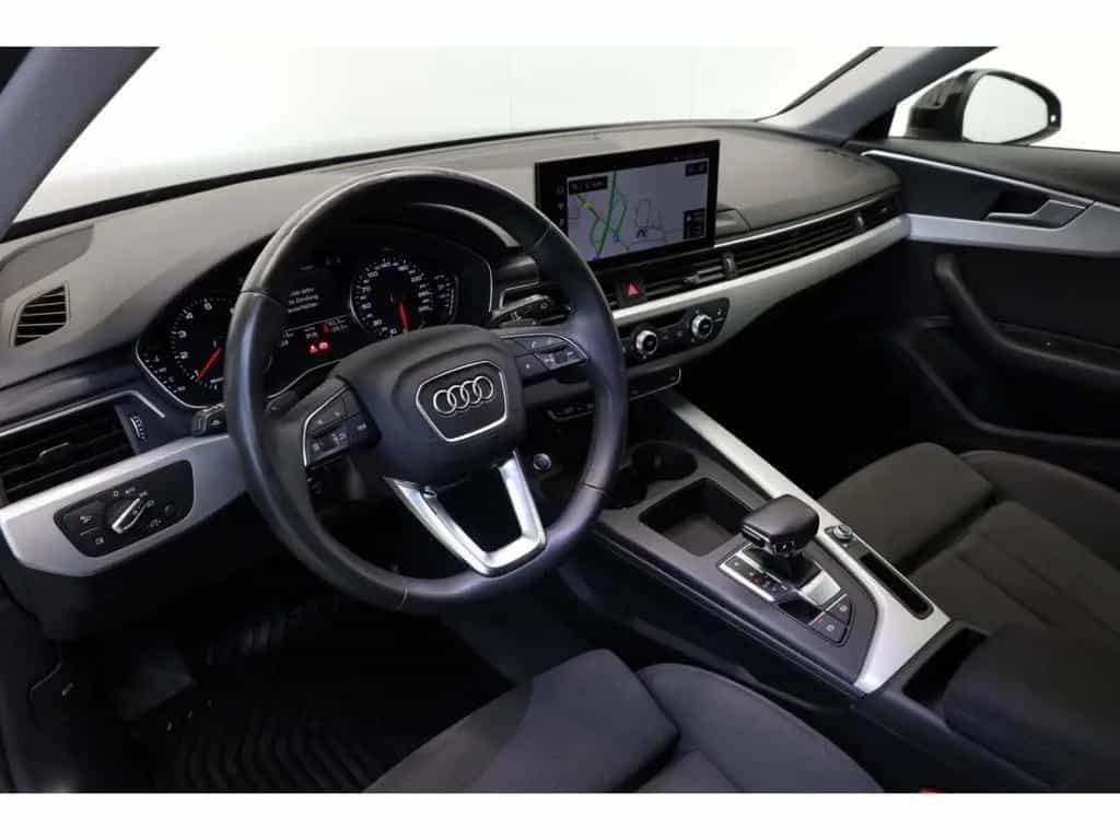Audi A4 Avant 40 TFSI Advanced 10/2023-photo-8
