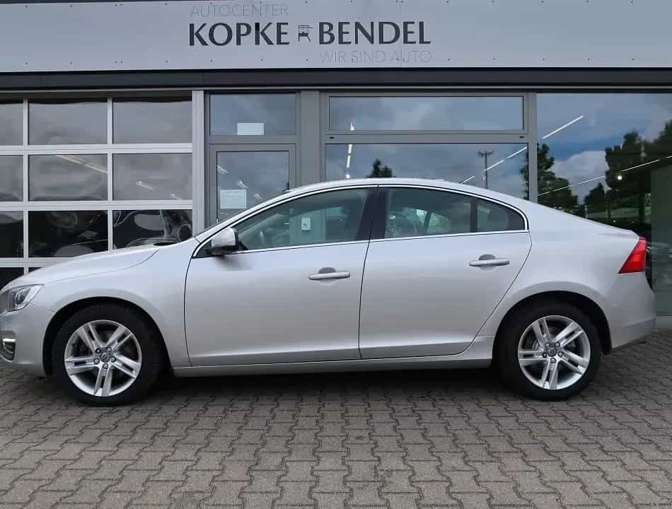 Volvo S60 *Liebhabergepflegter Topzustand*viele Extras 06/2017-photo-1