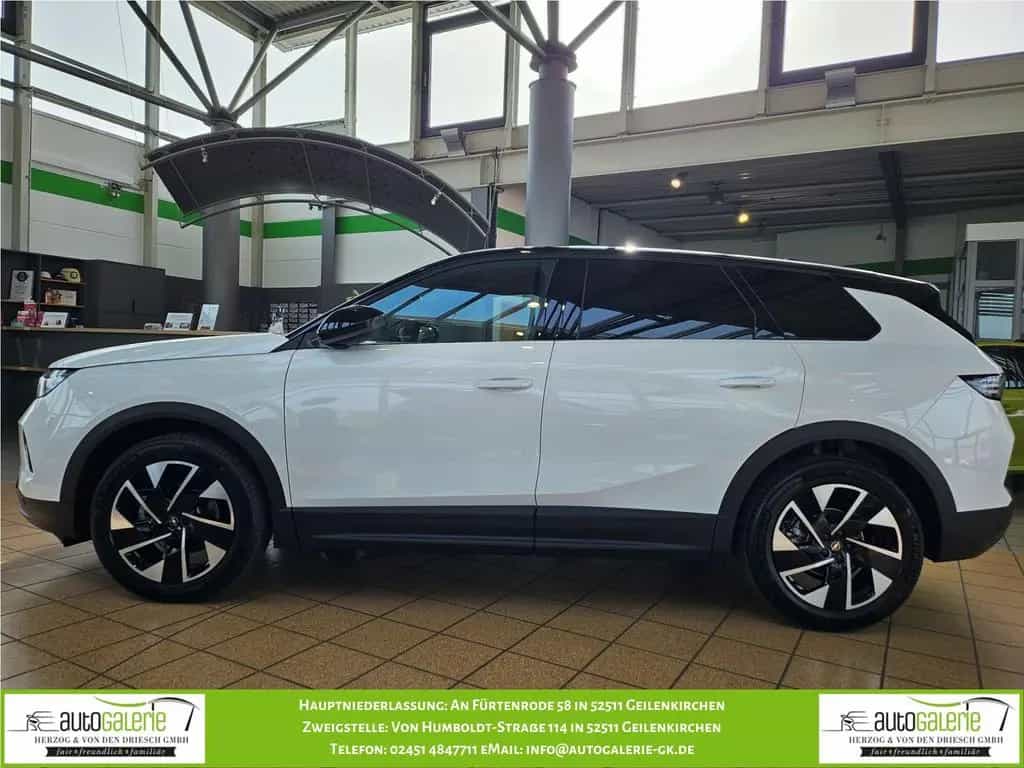 Opel Grandland (X) Grandland 1.2 DI Hybrid 48 V Automatik GS 09/2025-photo-9
