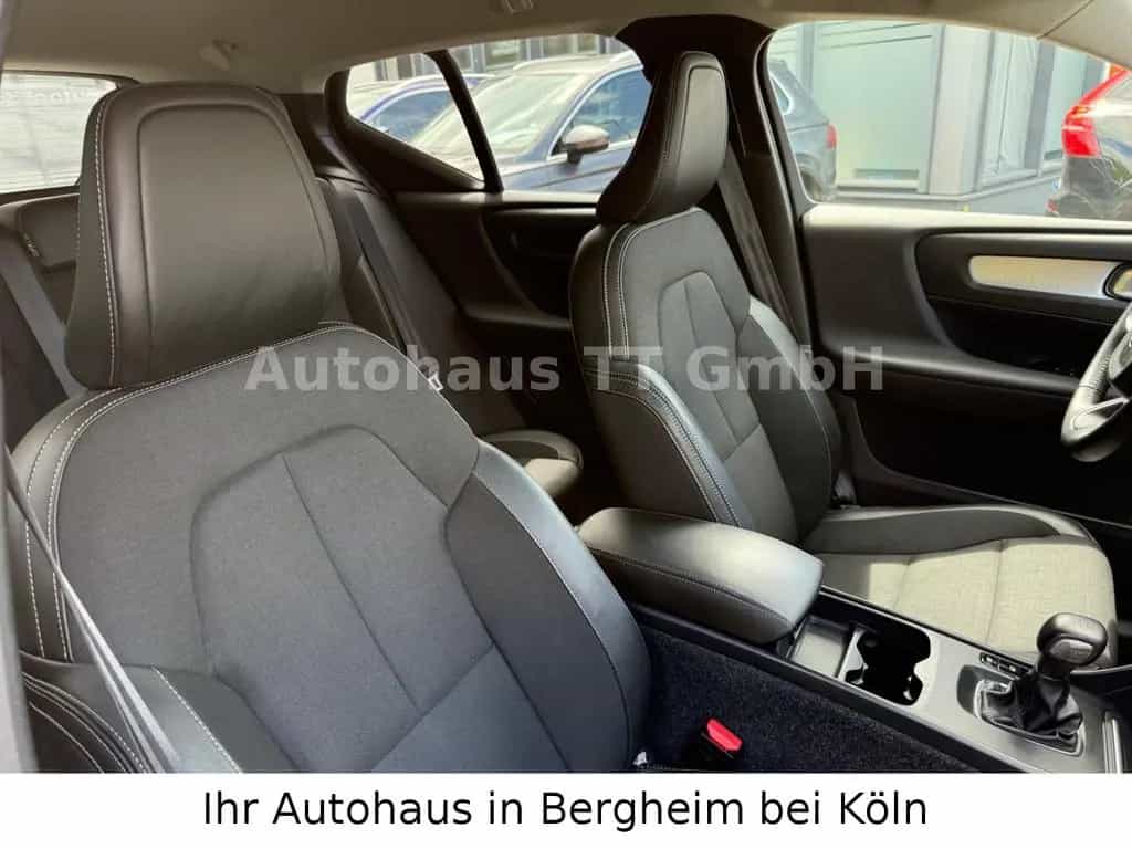 Volvo XC40 T3 Momentum°LED°Kamera°PDC°AHK°Sitz-Hz°2.HD 04/2019-photo-17