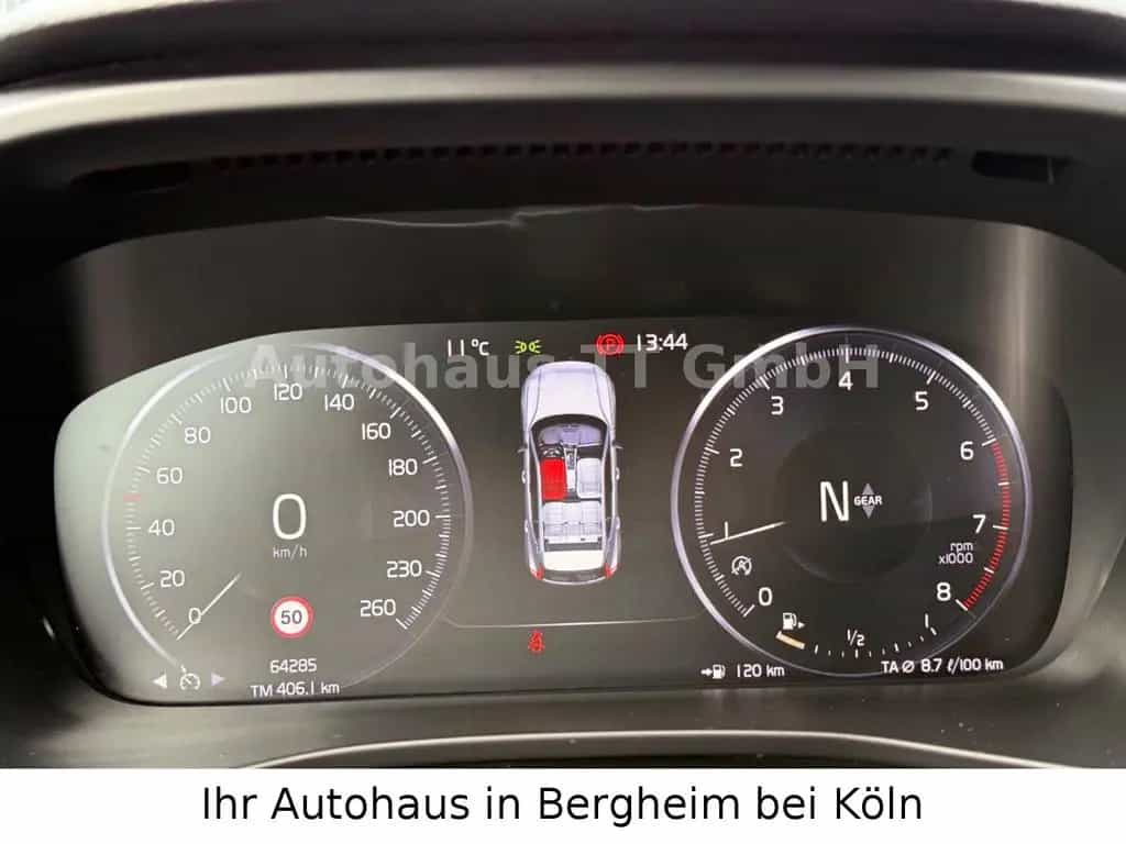 Volvo XC40 T3 Momentum°LED°Kamera°PDC°AHK°Sitz-Hz°2.HD 04/2019-photo-19