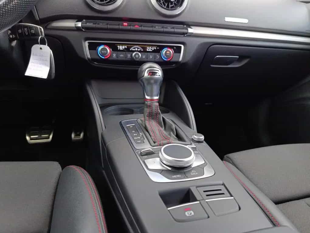 Audi S3 Sportback 2.0 TFSI quattro S-Tronic LED Navi 11/2019-photo-24