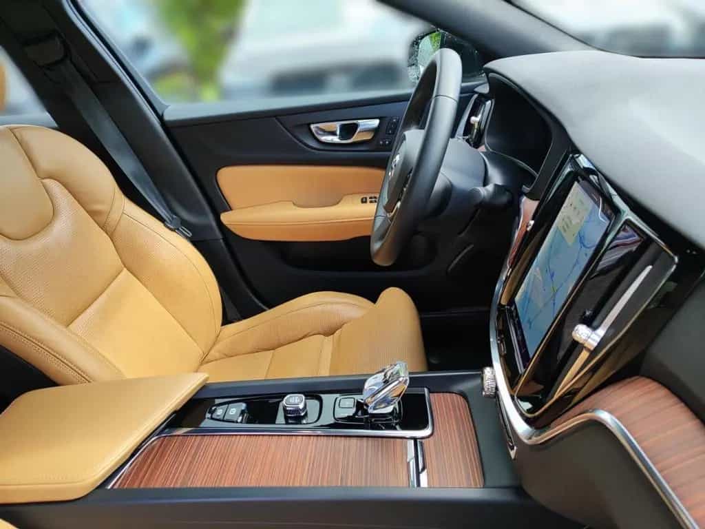 Volvo S60 B4 Plus Dark AHK Navi Digitales Cockpit Memo 12/2022-photo-22