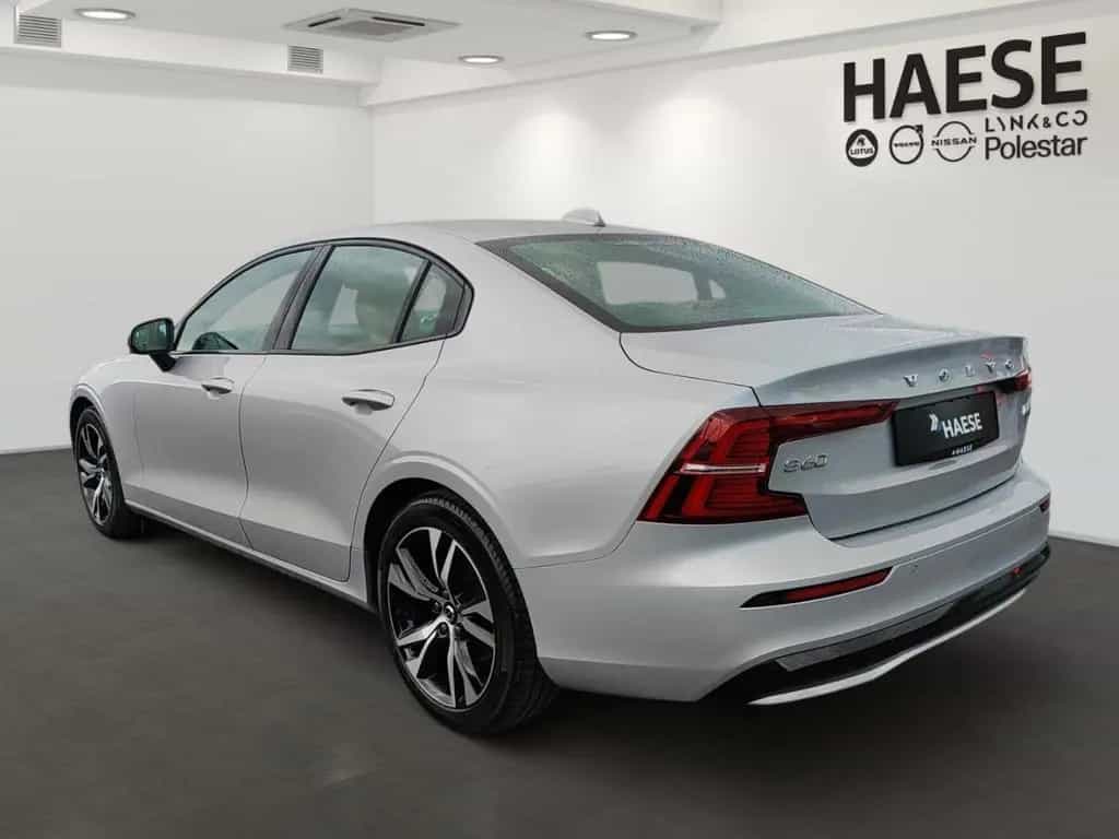 Volvo S60 B4 Plus Dark AHK Navi Digitales Cockpit Memo 12/2022-photo-6
