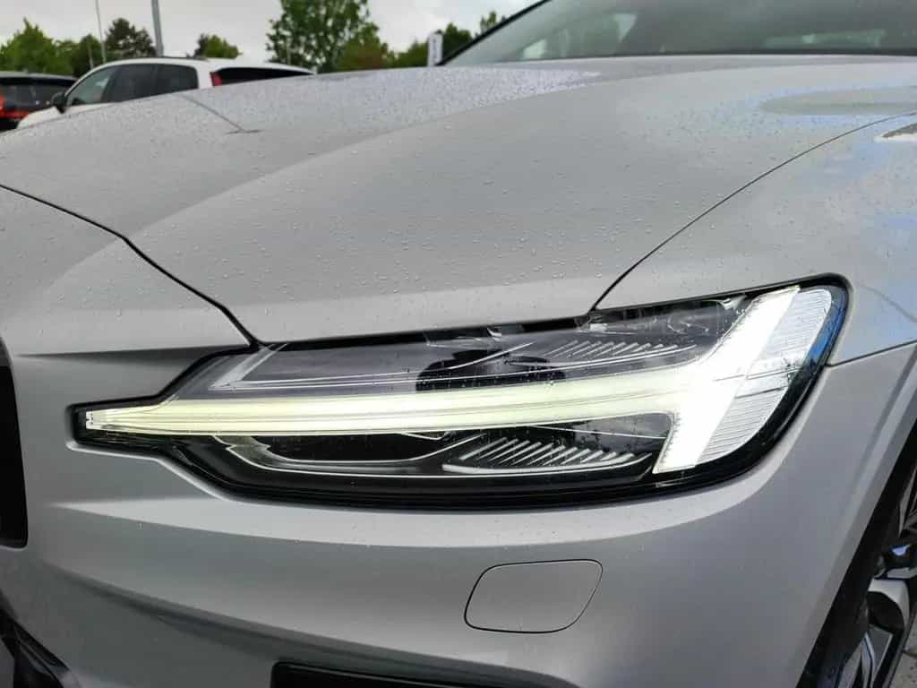 Volvo S60 B4 Plus Dark AHK Navi Digitales Cockpit Memo 12/2022-photo-8