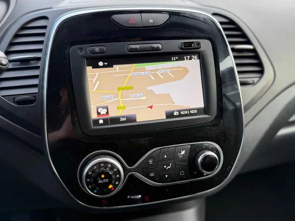Renault Captur TCe 150 *NAVI*AHK*PDC*SHZ 06/2019-photo-12