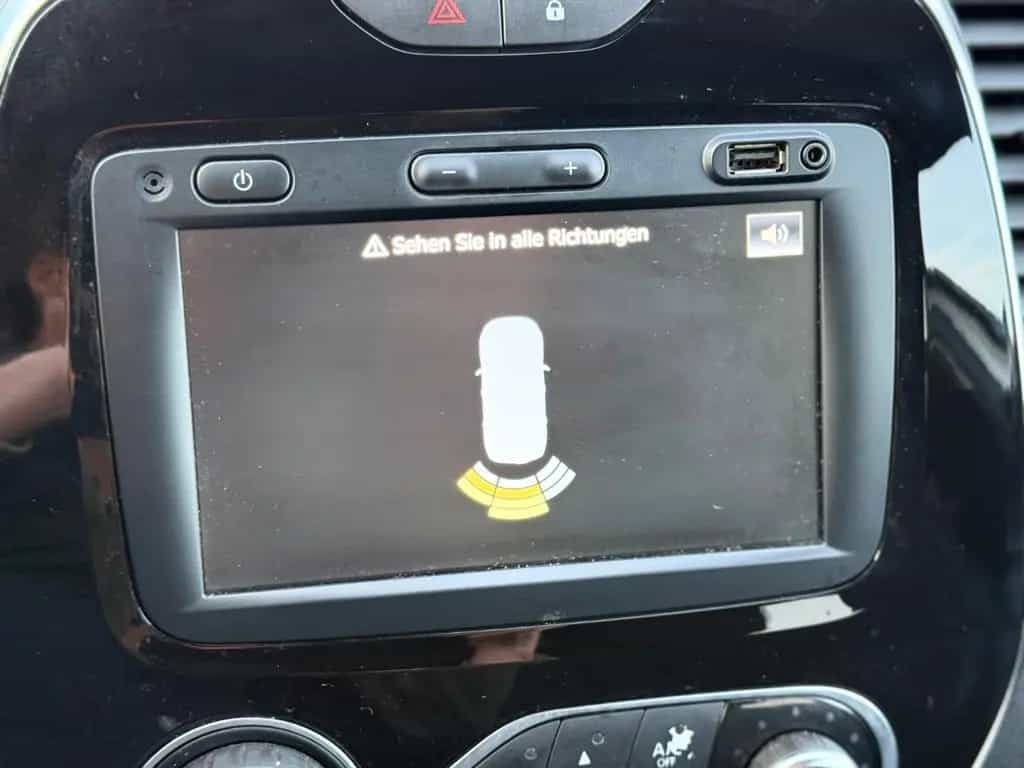Renault Captur TCe 150 *NAVI*AHK*PDC*SHZ 06/2019-photo-14