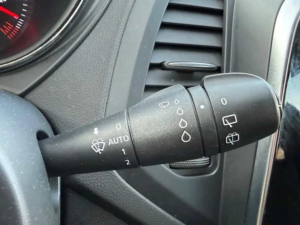 Renault Captur TCe 150 *NAVI*AHK*PDC*SHZ 06/2019-photo-16