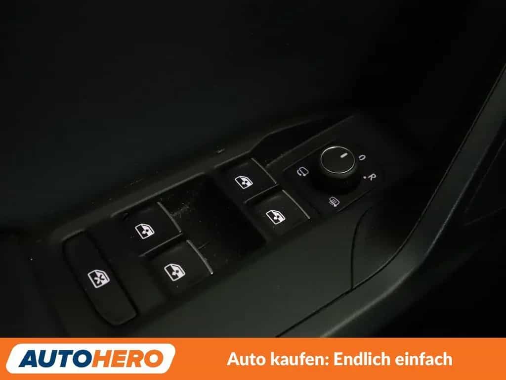 Seat Leon 1.5 TSI ACT FR FR*NAVI*LED*ACC*CAM*PDC*SHZ* 11/2021-photo-25