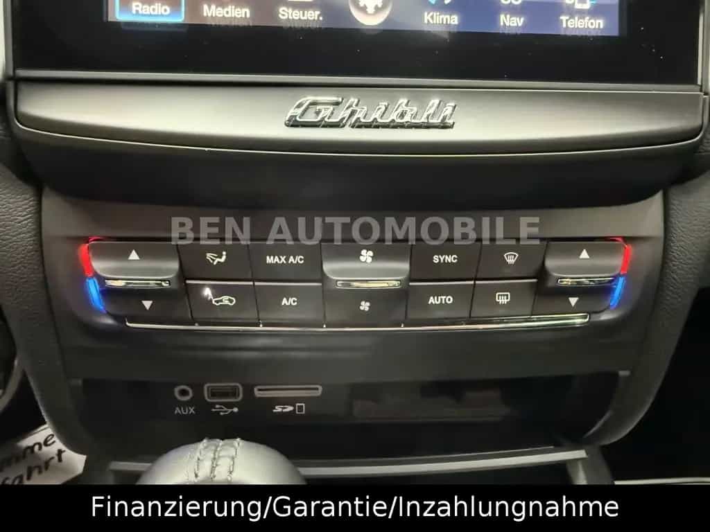 Maserati Ghibli 3.0 V6 Diesel *Luxury-/*Sportpaket*LED* 09/2016-photo-37