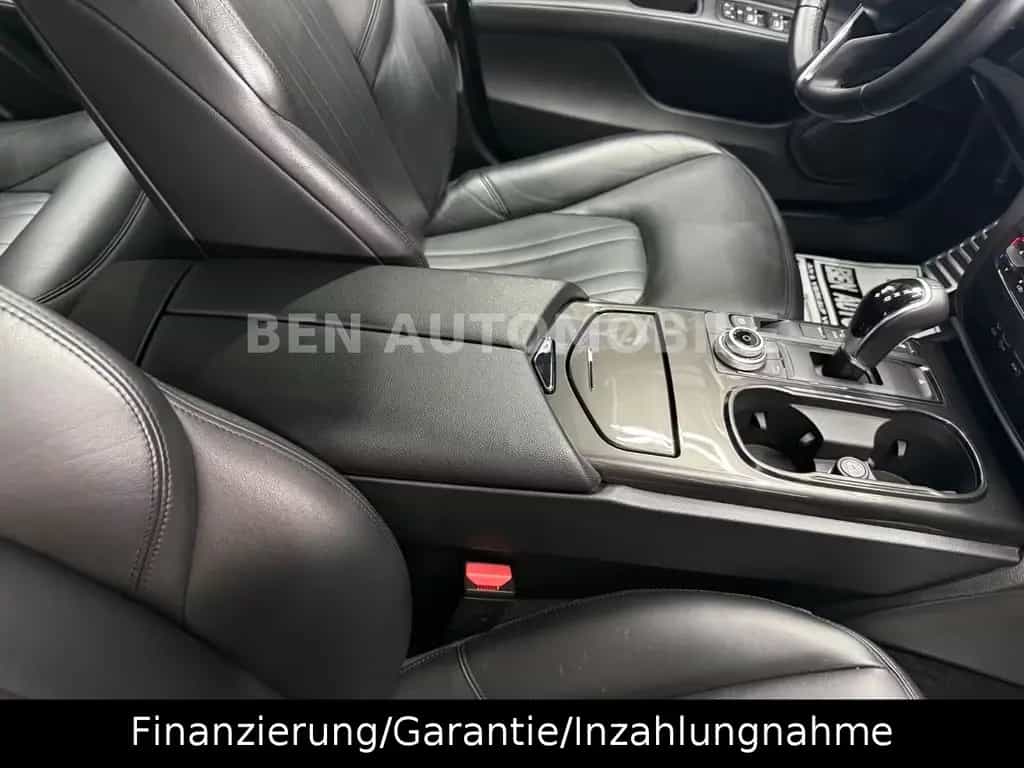Maserati Ghibli 3.0 V6 Diesel *Luxury-/*Sportpaket*LED* 09/2016-photo-43