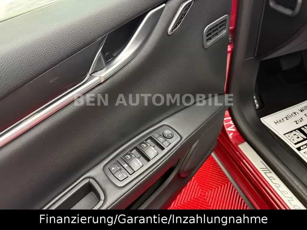 Maserati Ghibli 3.0 V6 Diesel *Luxury-/*Sportpaket*LED* 09/2016-photo-45