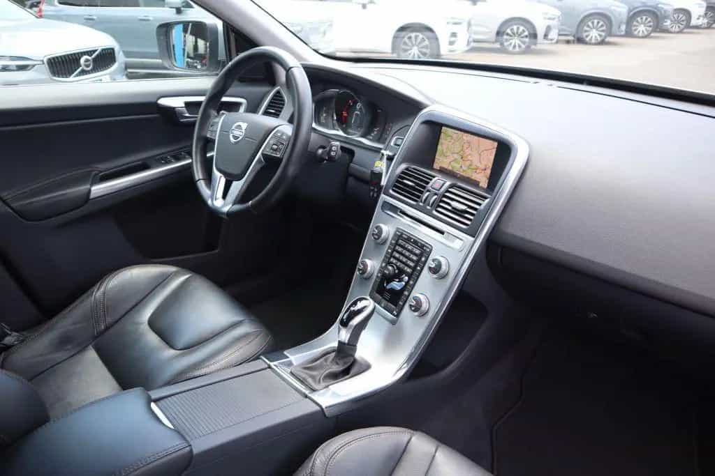 Volvo XC60 D4 Geartronic Summum|NAVI|XENON|R-CAM|LEDER 10/2017-photo-12