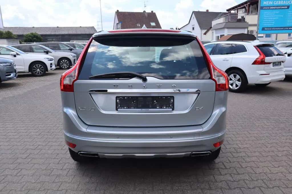 Volvo XC60 D4 Geartronic Summum|NAVI|XENON|R-CAM|LEDER 10/2017-photo-7
