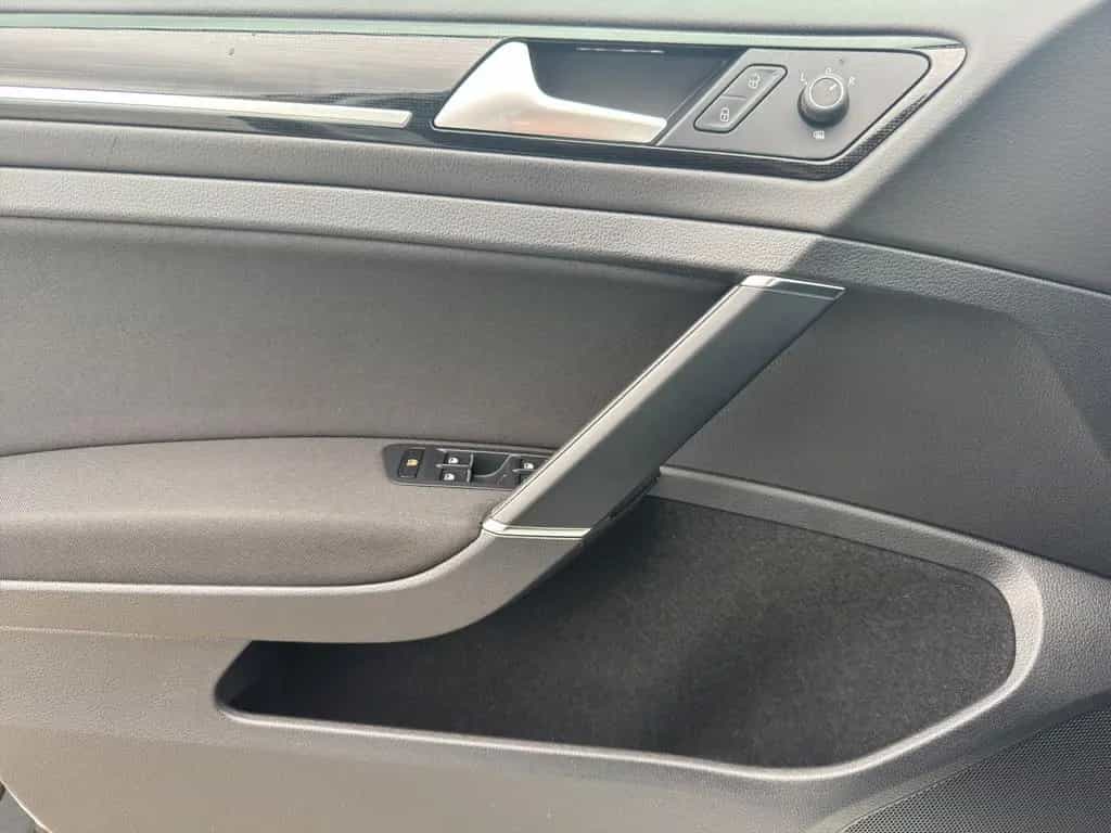 Volkswagen Golf VII Variant Highline BMT *ACC*Alcantara* 01/2018-photo-10