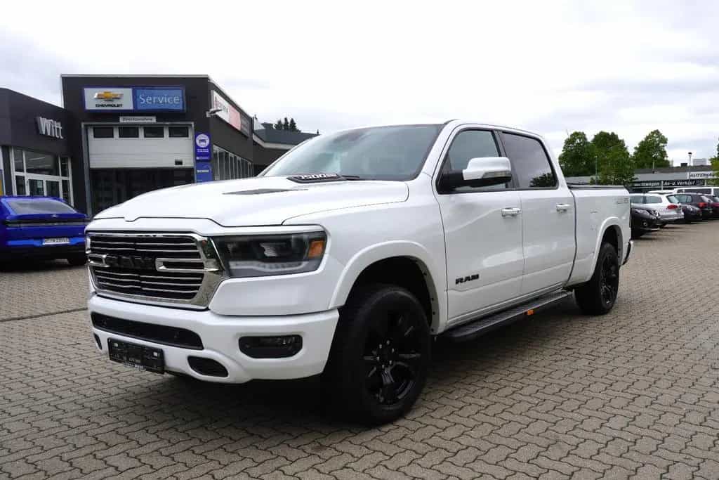 Dodge RAM 5,7 Laramie Sport  long~4x4~Leder~LED~AHK~ 07/2022-photo-3