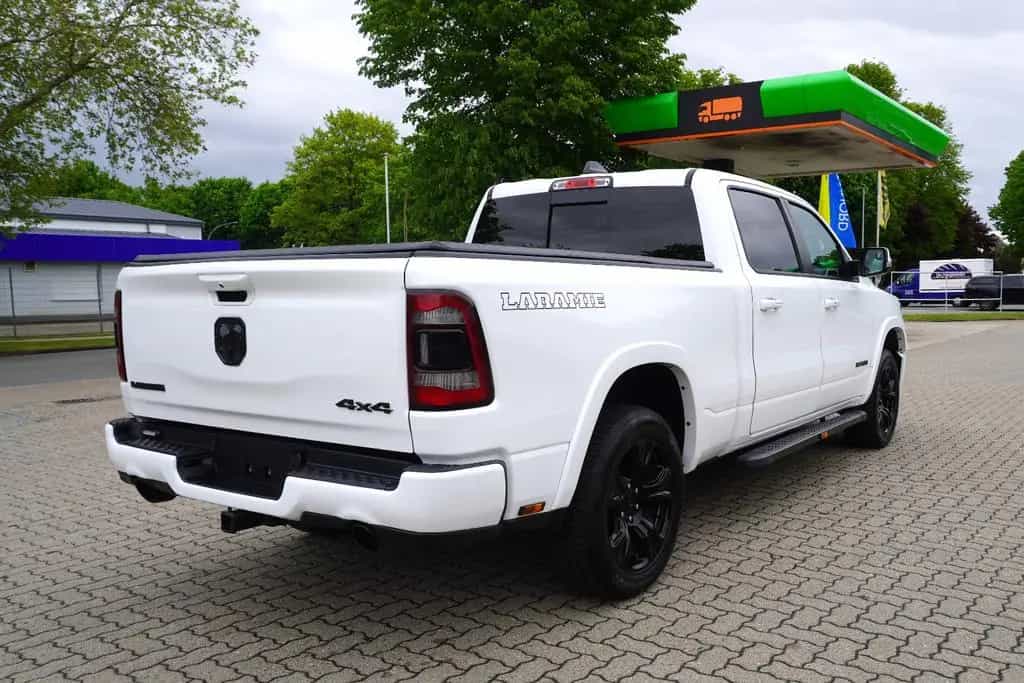 Dodge RAM 5,7 Laramie Sport  long~4x4~Leder~LED~AHK~ 07/2022-photo-7