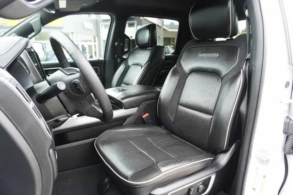 Dodge RAM 5,7 Laramie Sport  long~4x4~Leder~LED~AHK~ 07/2022-photo-9