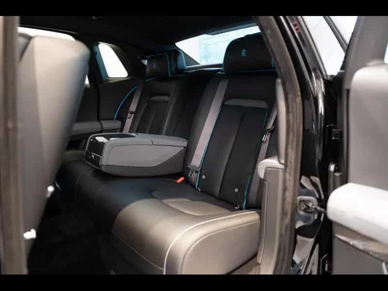 Rolls-Royce Ghost Black Badge null-photo-15