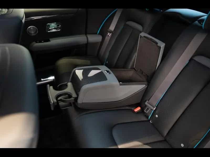 Rolls-Royce Ghost Black Badge null-photo-17