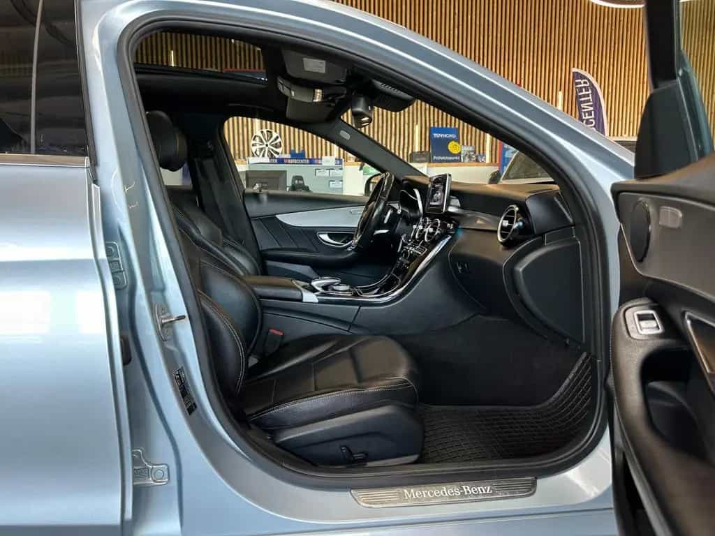 Mercedes-Benz C 200 *4Matic*AMG*Pano*LED* 01/2018-photo-33