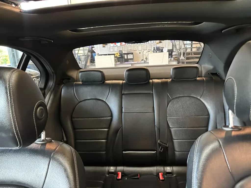 Mercedes-Benz C 200 *4Matic*AMG*Pano*LED* 01/2018-photo-37