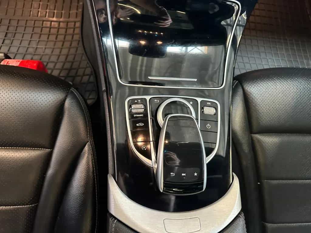 Mercedes-Benz C 200 *4Matic*AMG*Pano*LED* 01/2018-photo-42