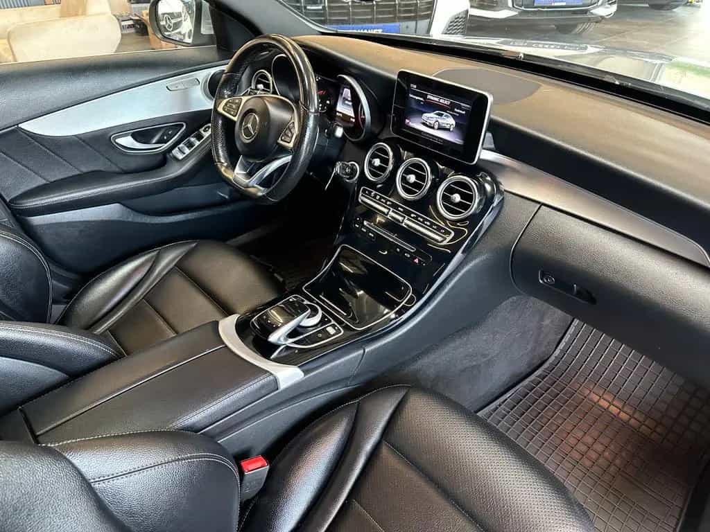 Mercedes-Benz C 200 *4Matic*AMG*Pano*LED* 01/2018-photo-9