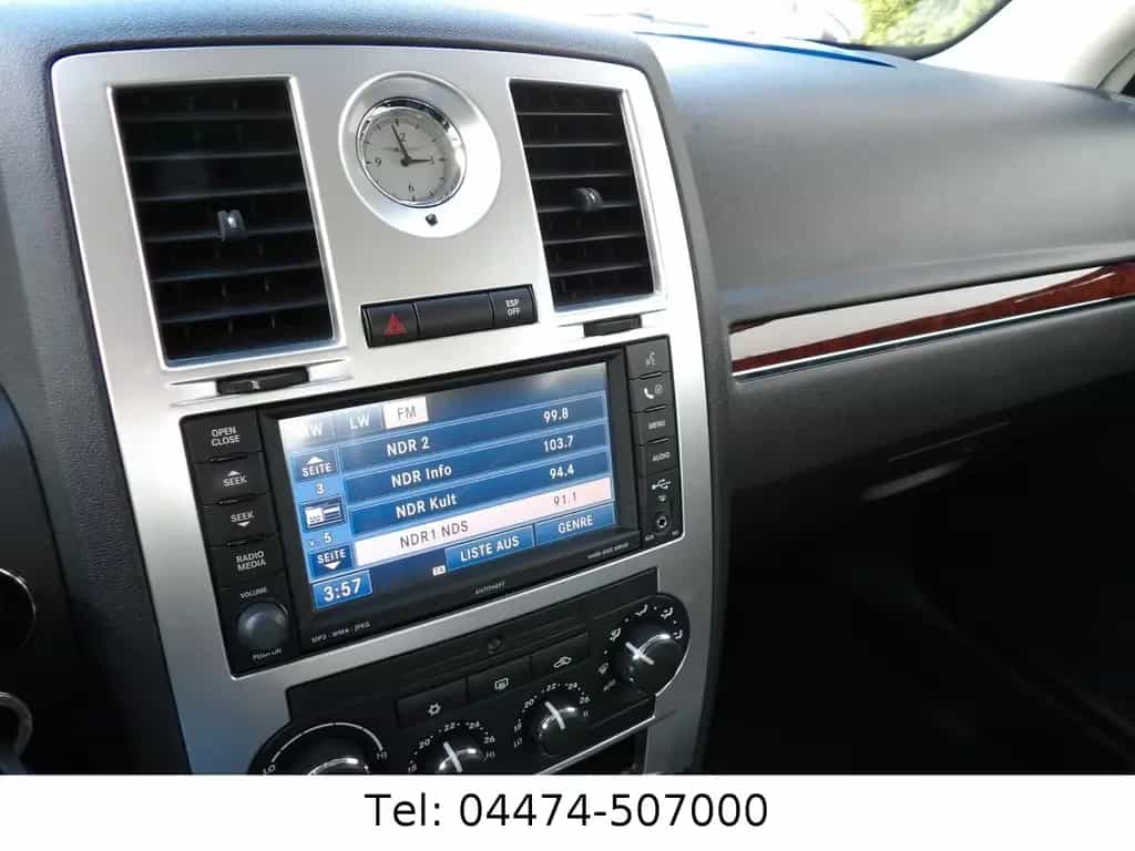 Chrysler 300C "Police Interceptor" Leder ACC US Car 04/2010-photo-13