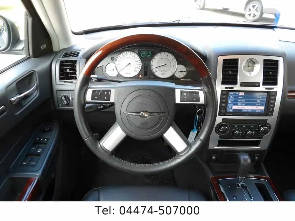 Chrysler 300C "Police Interceptor" Leder ACC US Car 04/2010-photo-2