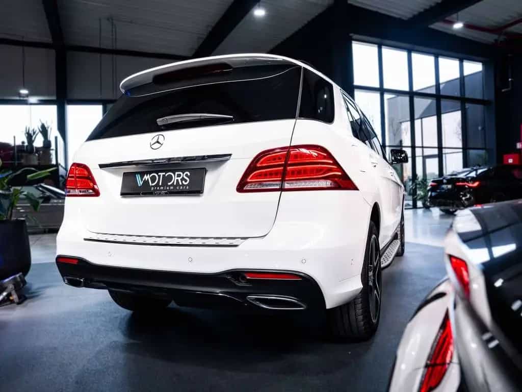 Mercedes-Benz GLE 250 250d 4-Matic - AHK - AMG line - Night pa 03/2017-photo-3