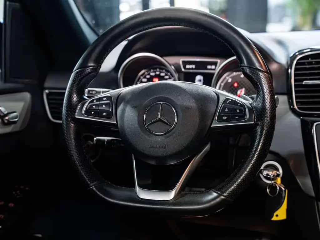 Mercedes-Benz GLE 250 250d 4-Matic - AHK - AMG line - Night pa 03/2017-photo-6