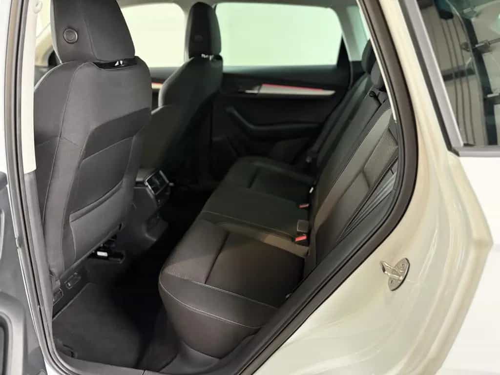 Skoda Karoq 1.5 TSI ACT DSG Tour KAMERA NAVI ACC LED 03/2023-photo-16