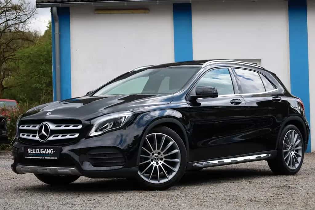 Mercedes-Benz GLA 250 4Matic AMG Line/PANO/KAMERA/TOTW/LED/NAV 10/2019-photo-0