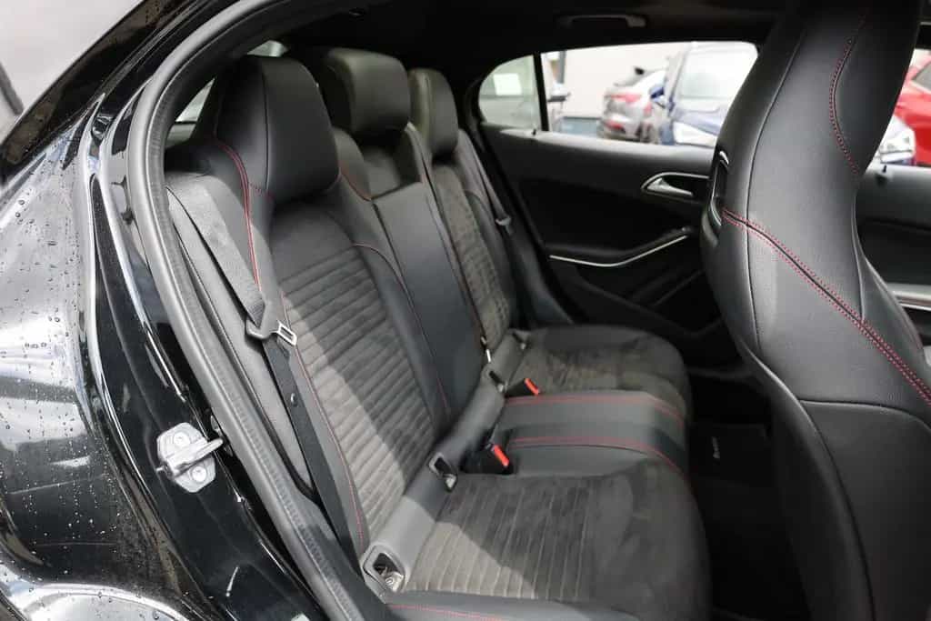 Mercedes-Benz GLA 250 4Matic AMG Line/PANO/KAMERA/TOTW/LED/NAV 10/2019-photo-11