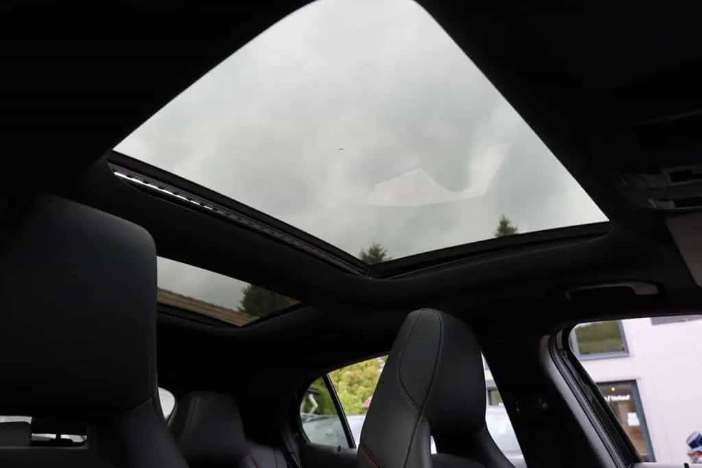 Mercedes-Benz GLA 250 4Matic AMG Line/PANO/KAMERA/TOTW/LED/NAV 10/2019-photo-13
