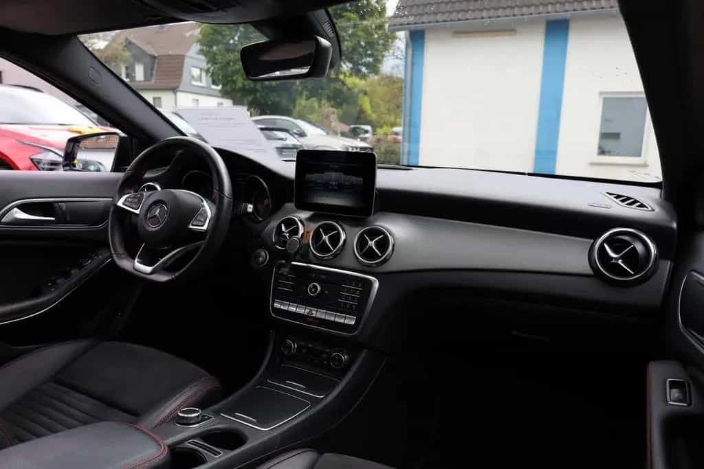 Mercedes-Benz GLA 250 4Matic AMG Line/PANO/KAMERA/TOTW/LED/NAV 10/2019-photo-14