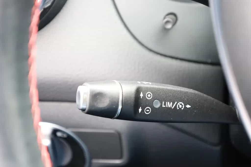 Mercedes-Benz GLA 250 4Matic AMG Line/PANO/KAMERA/TOTW/LED/NAV 10/2019-photo-23