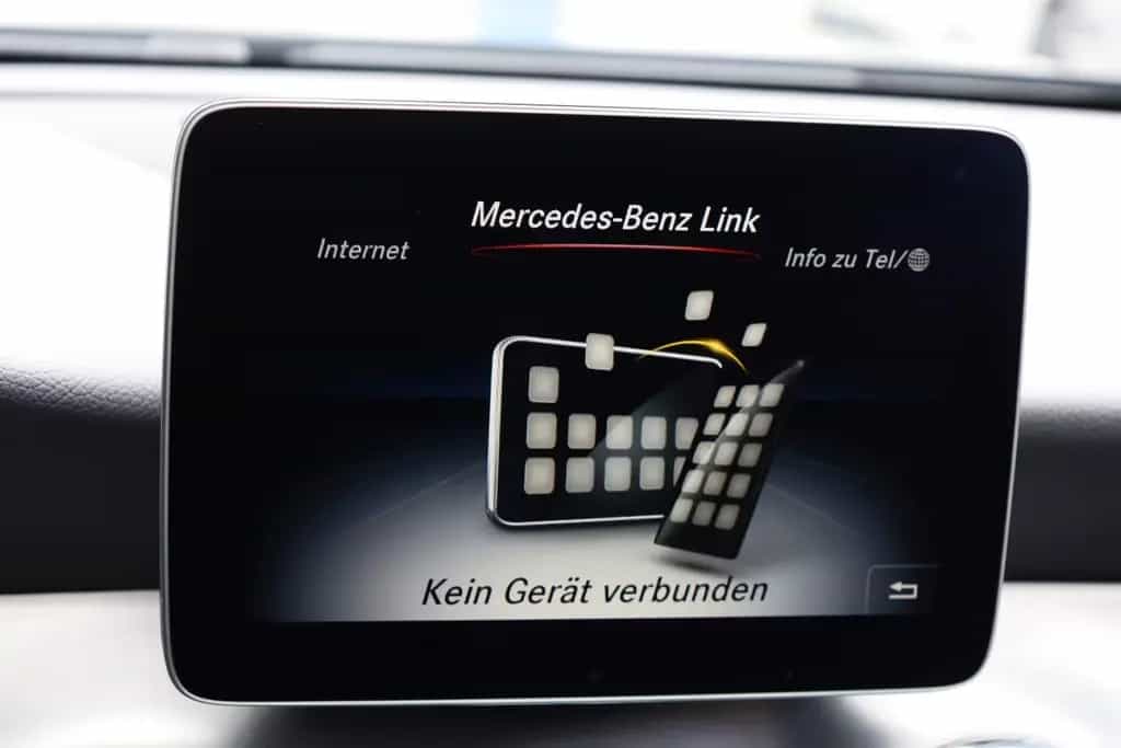 Mercedes-Benz GLA 250 4Matic AMG Line/PANO/KAMERA/TOTW/LED/NAV 10/2019-photo-25
