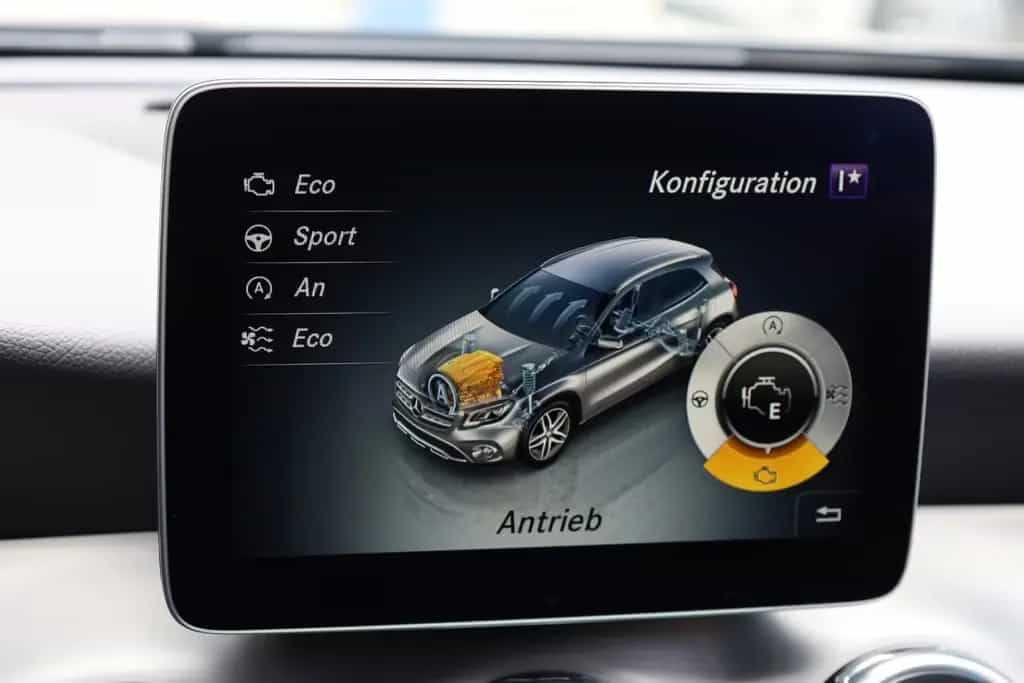 Mercedes-Benz GLA 250 4Matic AMG Line/PANO/KAMERA/TOTW/LED/NAV 10/2019-photo-26
