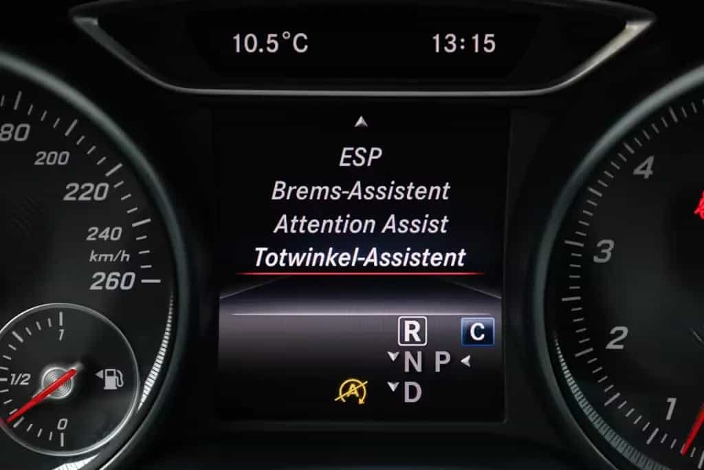 Mercedes-Benz GLA 250 4Matic AMG Line/PANO/KAMERA/TOTW/LED/NAV 10/2019-photo-29