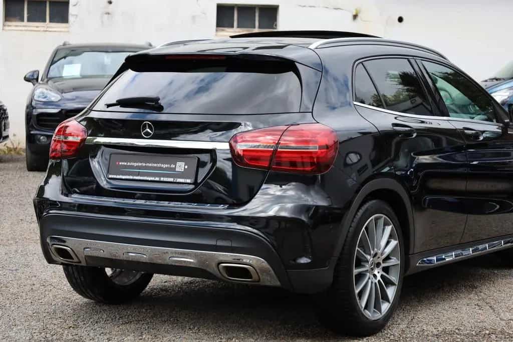 Mercedes-Benz GLA 250 4Matic AMG Line/PANO/KAMERA/TOTW/LED/NAV 10/2019-photo-5