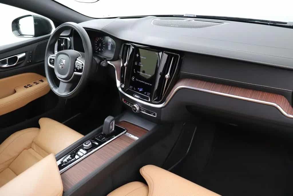 Volvo V60 Cross Country B5 265PK Aut. Inscription Pano 10/2021-photo-14