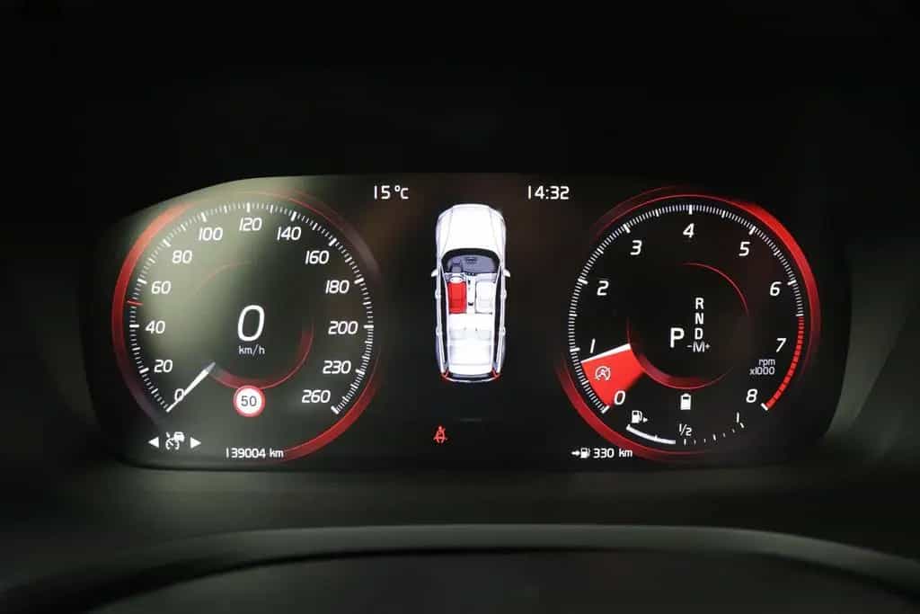 Volvo V60 Cross Country B5 265PK Aut. Inscription Pano 10/2021-photo-25