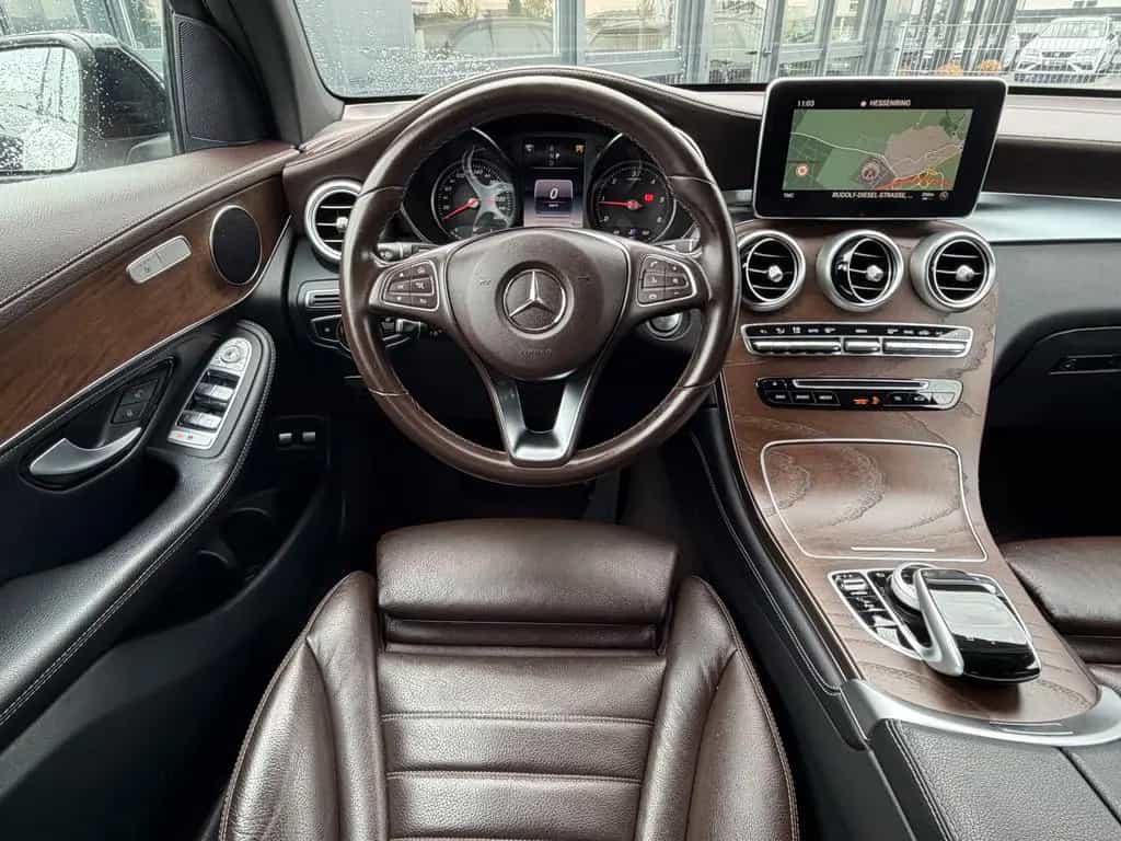 Mercedes-Benz GLC 250 d 4M*9G*AMG*LED*KAMERA*NIGHT*AHK*LEDER* 06/2018-photo-11