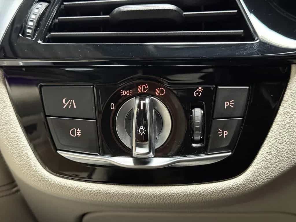 BMW 6 Series 640 i M-Paket Bowers & Wilkins|Pano|HUD|LED|Kame 07/2017-photo-22